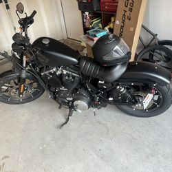 2022 Harley Iron 883 