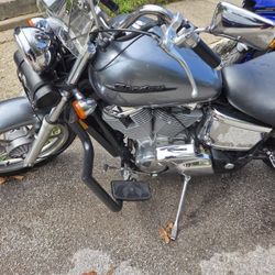 2003 Hondow Shadow Spirit 1100cc