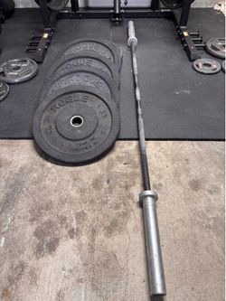 6ft Rogue Barbell and Rogue plates
