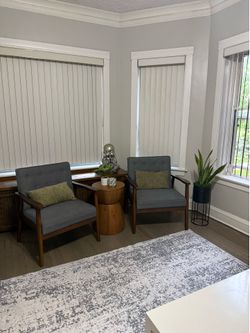 Set of accent chairs