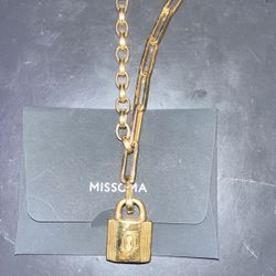 Gold Plated Necklace With Lock 