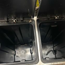 How’s Trashcan $40 Like New