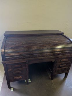 Roll top desk and chair
