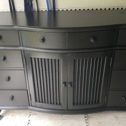 Dresser Set