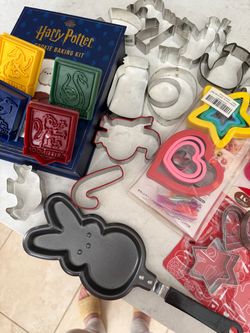 Cookie Cutter & Baking Kit Bundle