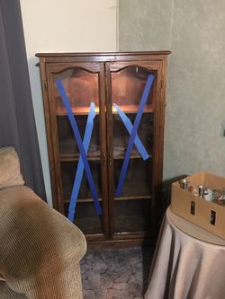 Curio Cabinet W/light