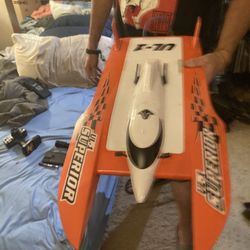 RC Boat 