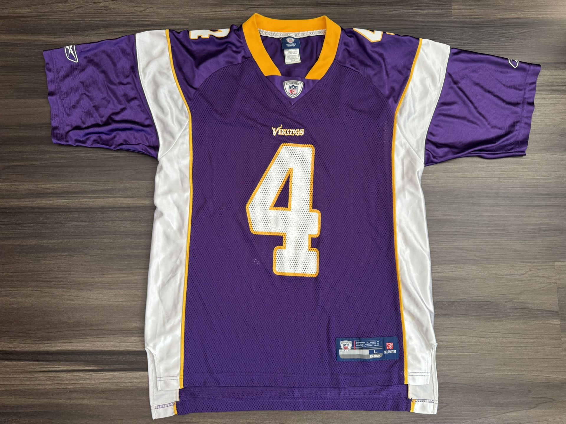Reebok Minnesota Vikings Brett Favre NFL On Field Equipment Home Jersey Men’s L 100% authentic. Good condition. The product is a men's Large Reebok