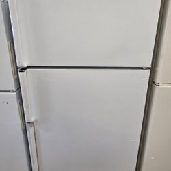 Top Freezer Refrigerator Used In Good Condition With 90days Warranty From $325 Up To $399