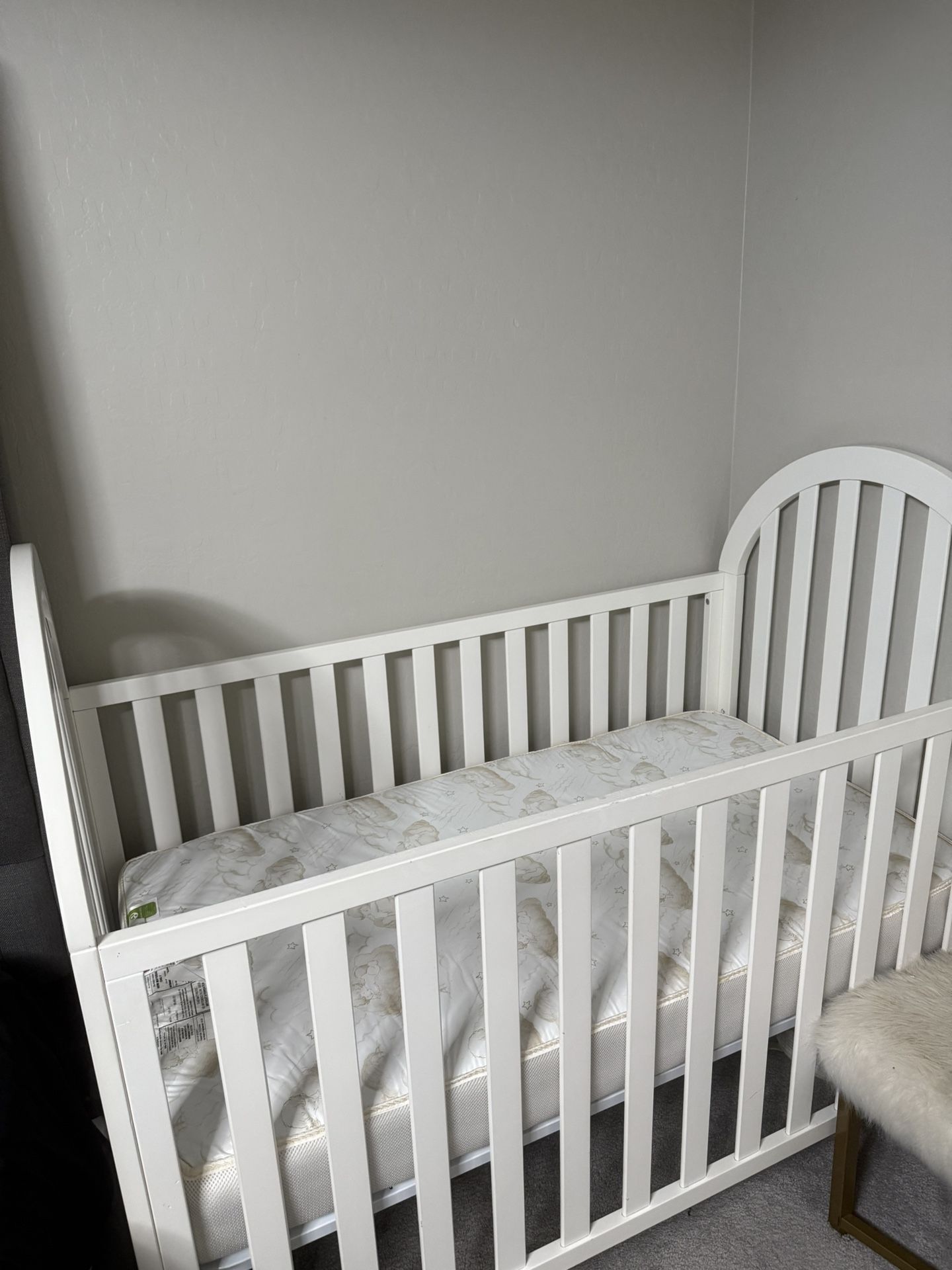 Baby crib