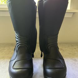 Motorcycle boots