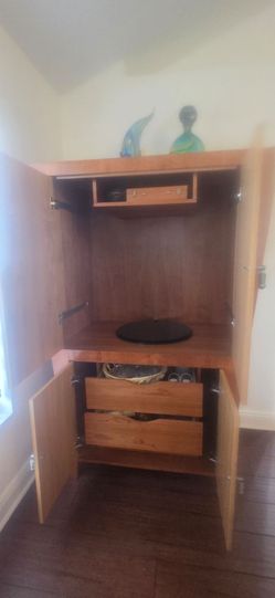 TV/dresser stand
