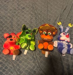 Fnaf plushies