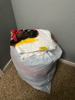 Teen clothes 35$