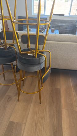 Island chairs