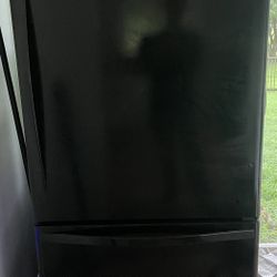 Refrigerator Whirlpool 33”