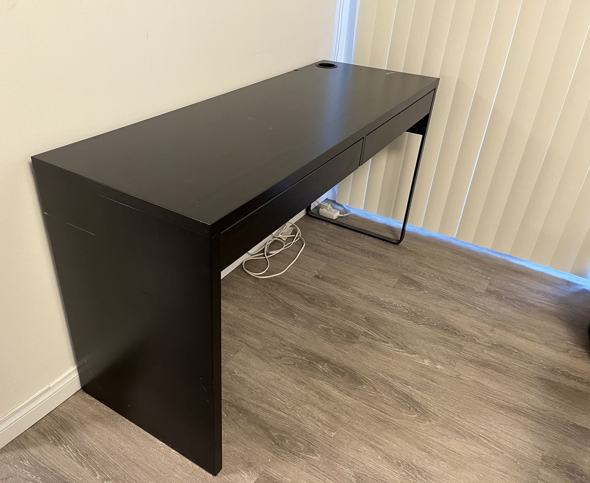 Black Desk With 2 Large Drawers