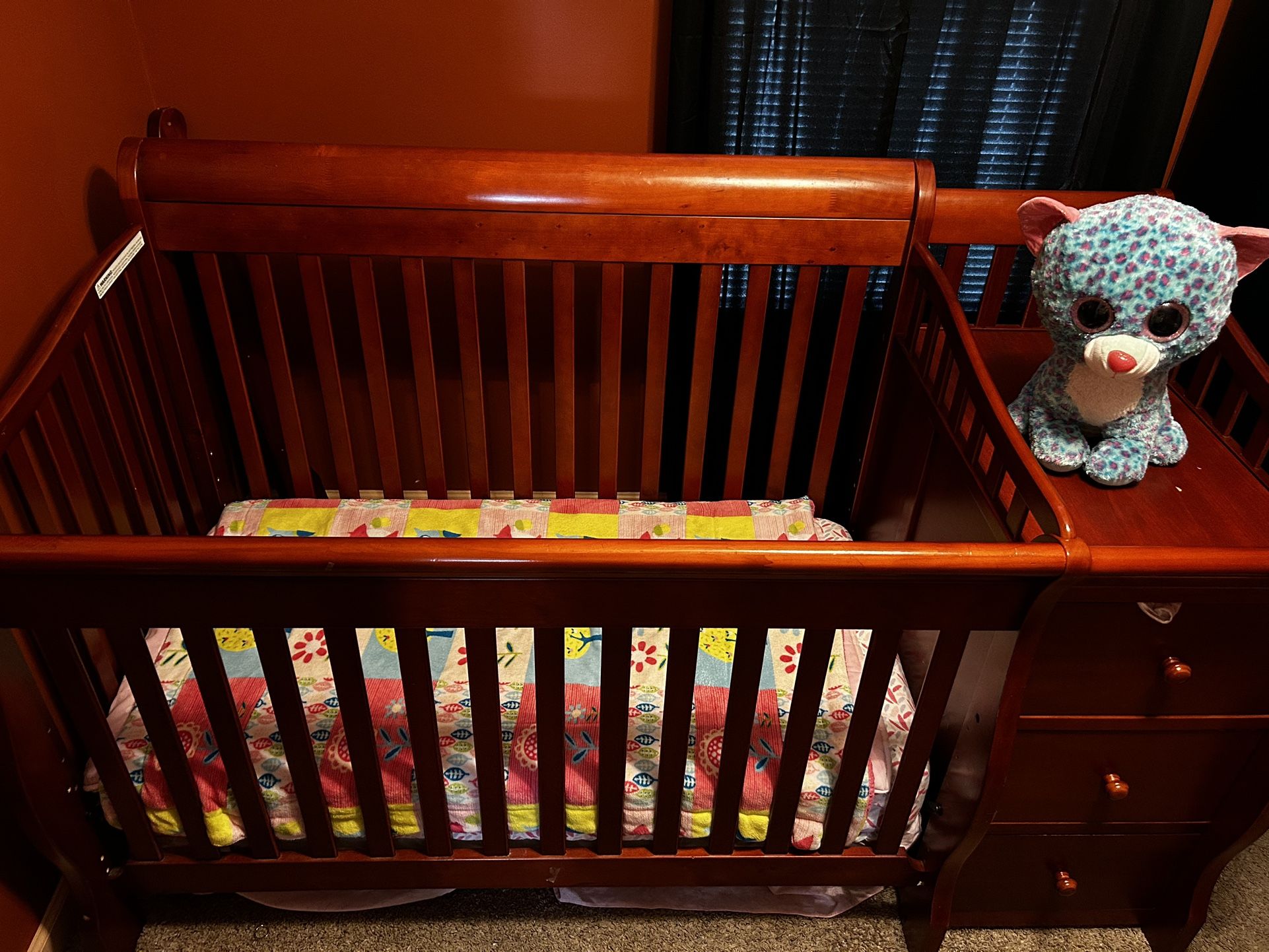 Baby/Toddler Crib 