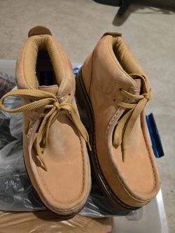Mens shoes size 9