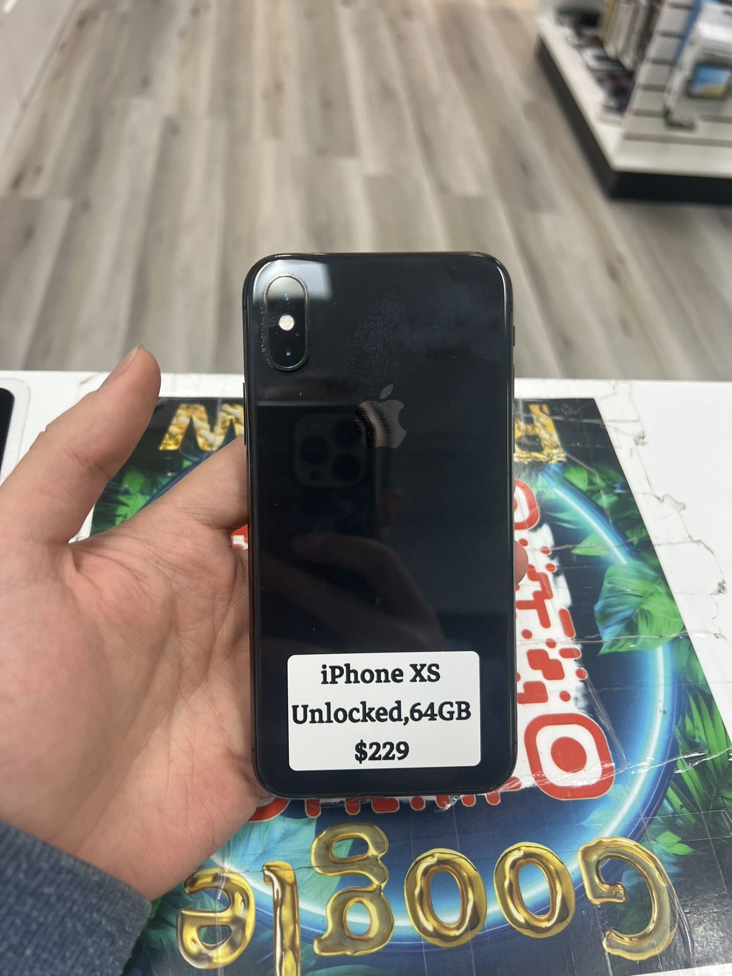 iPhone XS Unlocked 64 GB