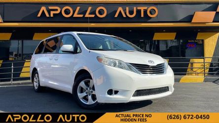 2012 Toyota Sienna