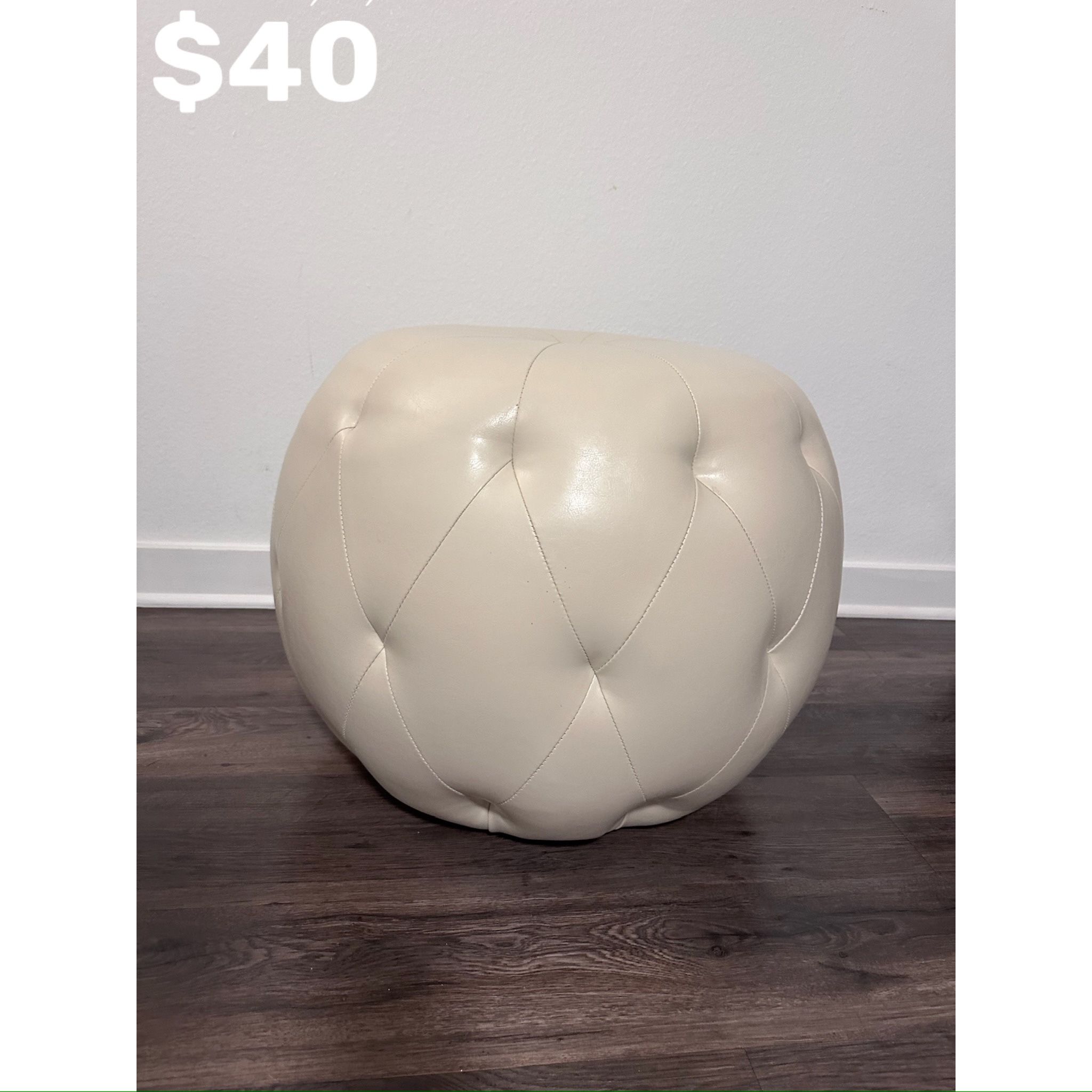 Moving sale Hollywood -  Beige foot stool / ottoman 