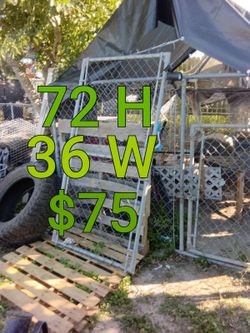 Gate Great Condition Sturdy