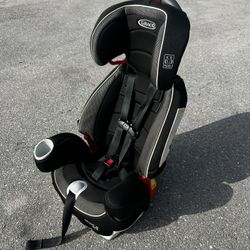 Graco Nautilus 80 Elite Adjustable Kid’s Car Booster Seat! Good condition! 