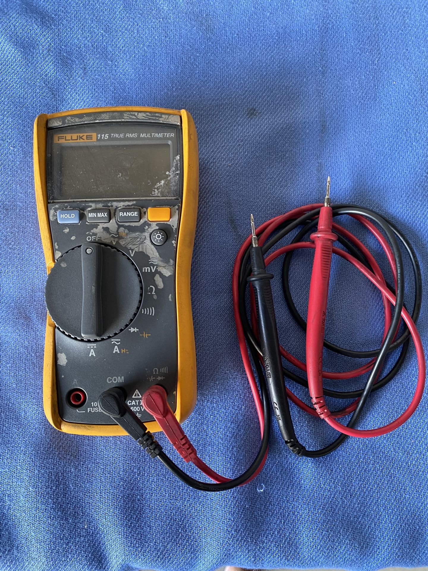 FLUKE 115 Multimeter