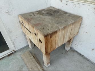 Wooden chopping block