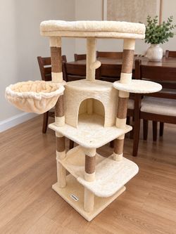 Brand New Globlazer Cat Tower Tree