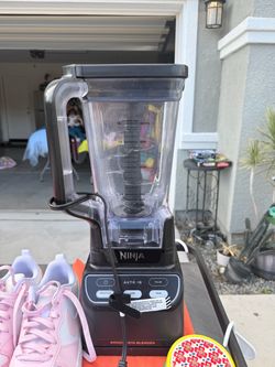 Ninja Auto IQ Smoothie Blender