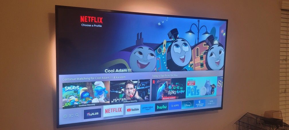 Samsung "60 UHD Smart TV