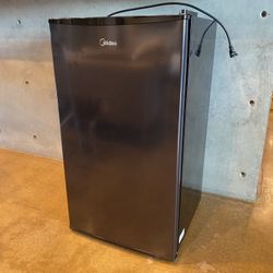 Mini Refrigerator/Freezer