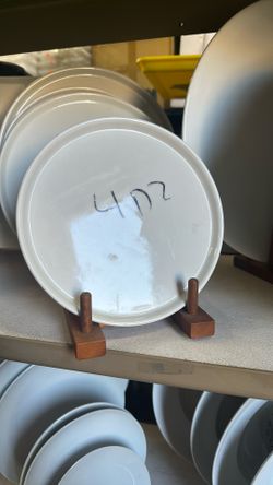 Ceramic Plates Sold By The Dozen