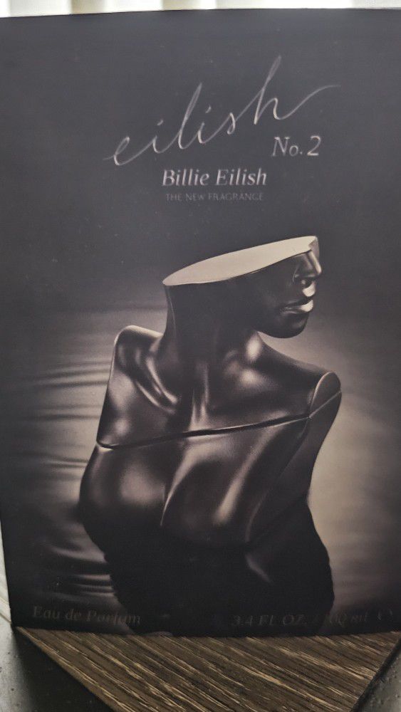 Billie Eilish No 2. Perfume 