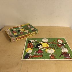 Vintage 1966 Milton Bradley Peanuts 100 Piece Jigsaw Puzzle #4382-2 Complete 