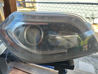 GL450 HEADLIGHTS  RIGHT SIDE
