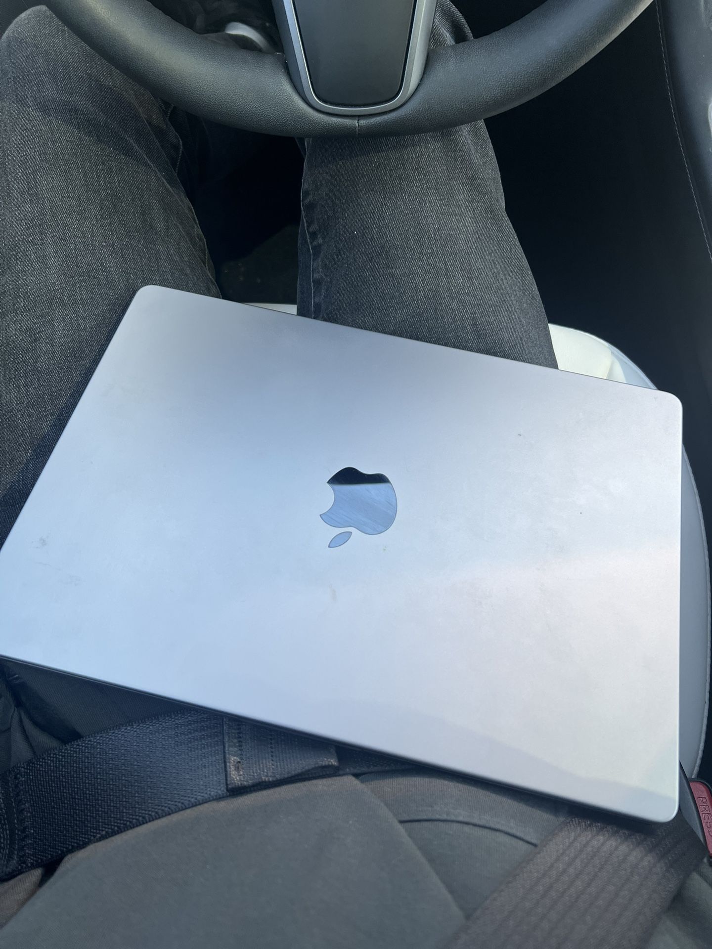 14” 2021 MacBook Pro