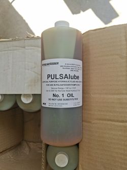 Hydraulic/ lubricating oil 8 qts