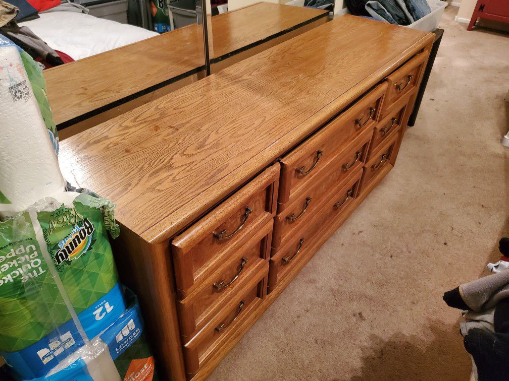 9 drawer dresser... mirror not included