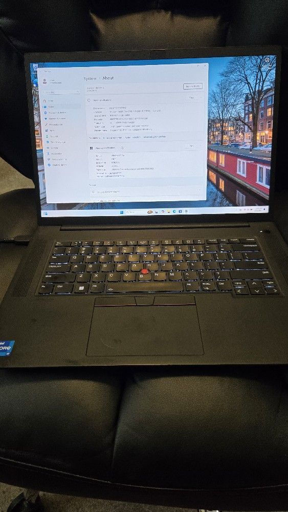 Good Deal Lenovo IdeaPad 17" i7-11800H 16GB DDR4 512GB NVME Nvidia T1200