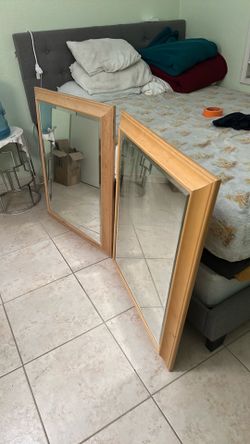 Vanity mirrors