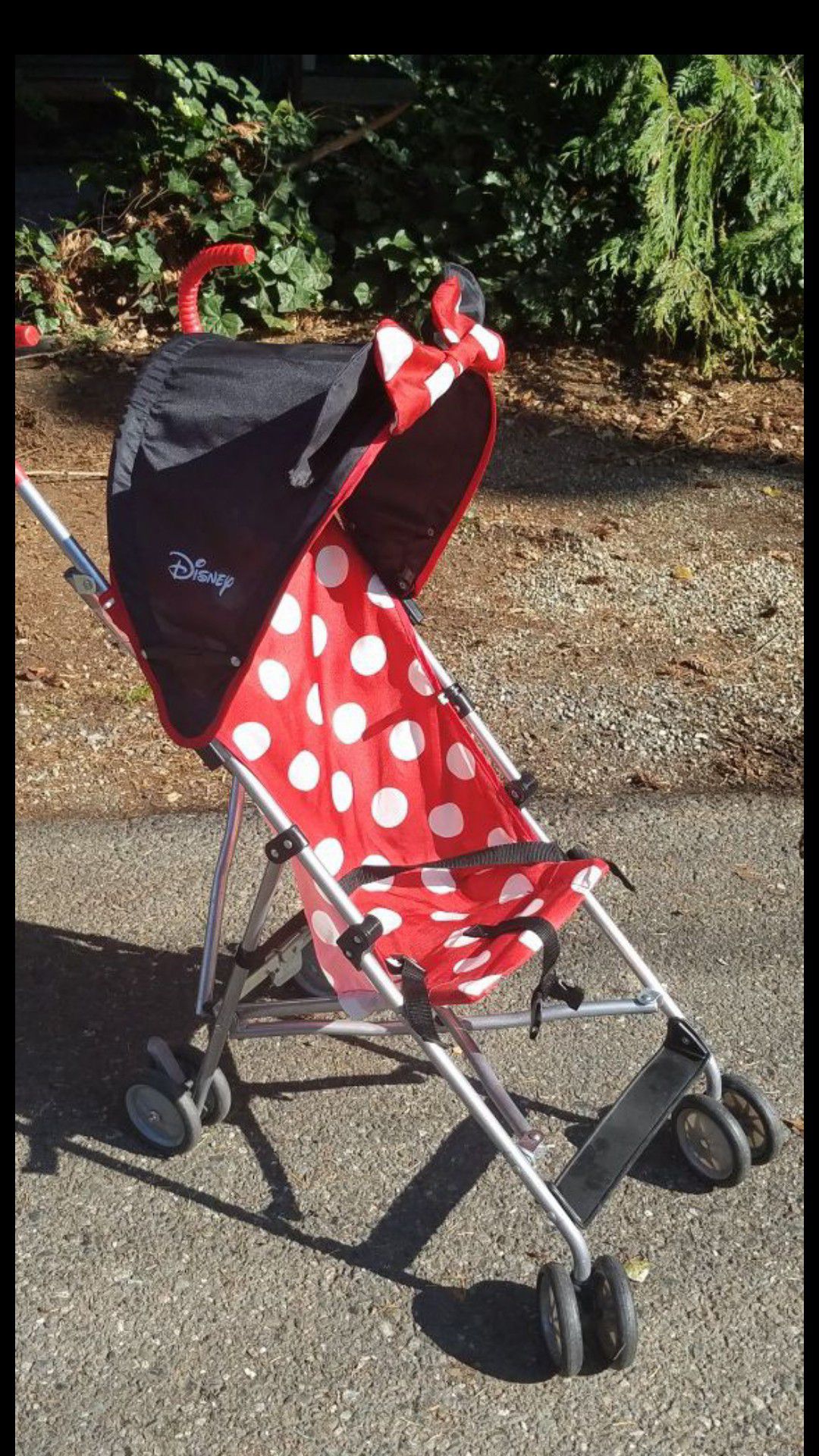 New Disney Minnie Mouse umbrella stroller