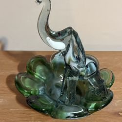 Art glass elephant candy bowl
