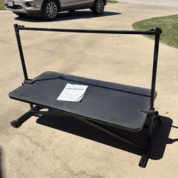 Pet Grooming Table with Pneumatic Rod