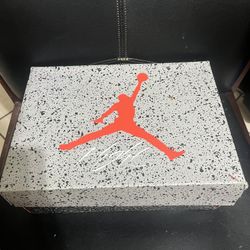 Jordan 4s