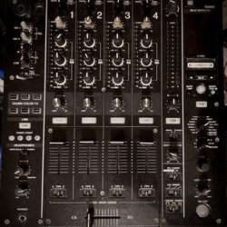 DJ mixer - Pioneer DJM 900 NXS