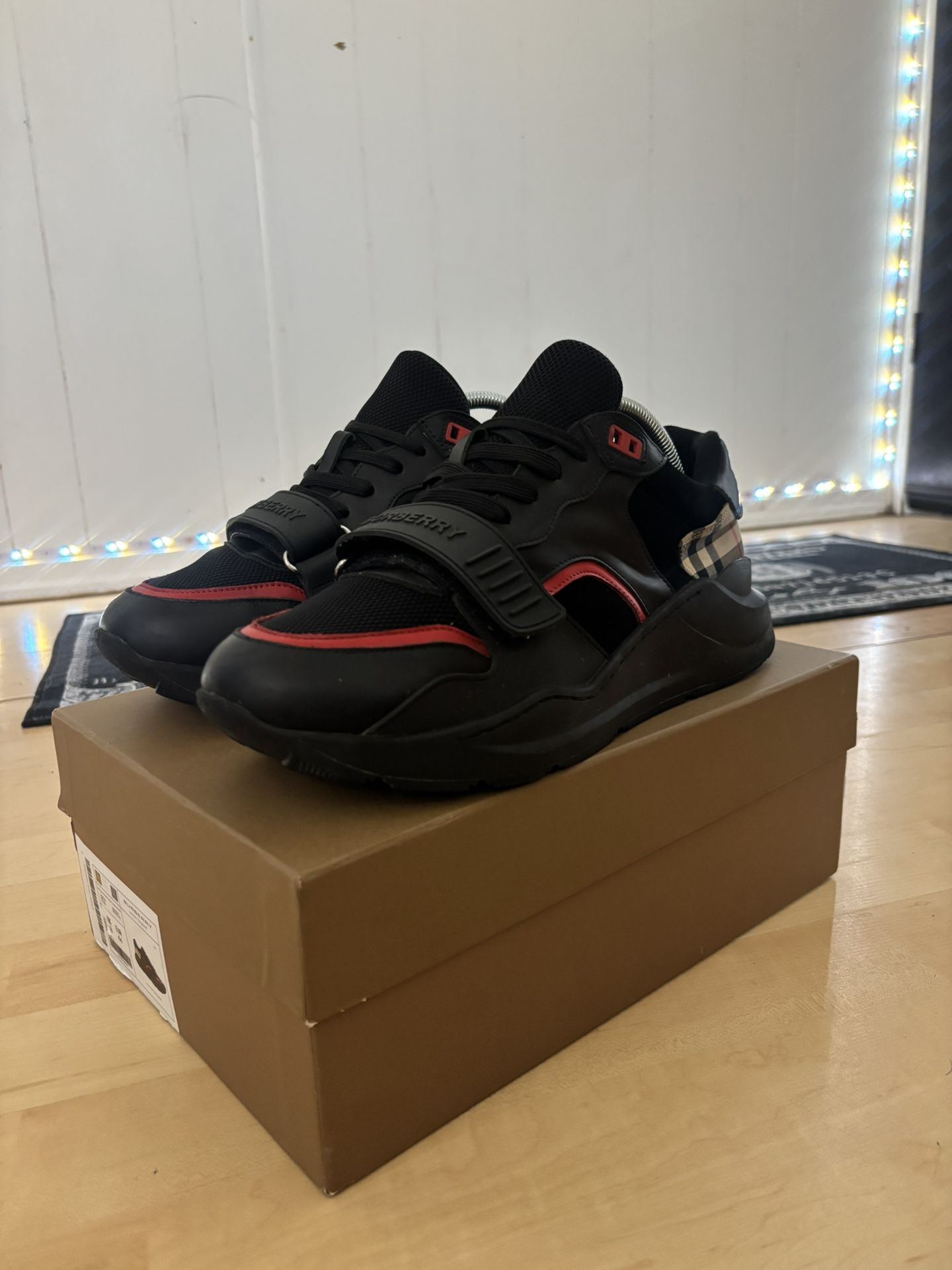 Burberry Sneakers