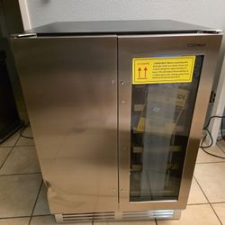 2 In 1 Beverage Fridge With Dual Climate control